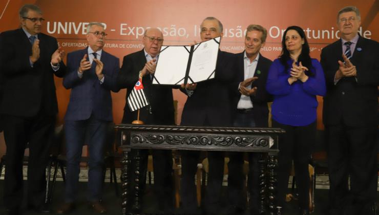 Univesp oferece mais de 55 mil vagas e chega a 290 municípios
