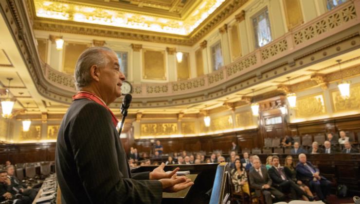 Governador é condecorado com o Colar do Mérito Judiciário