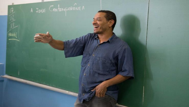 Governo de SP garante no STF a contratação de professores temporários