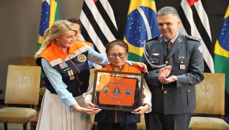 Outorga da Medalha da Defesa Civil do Estado presta homenagens