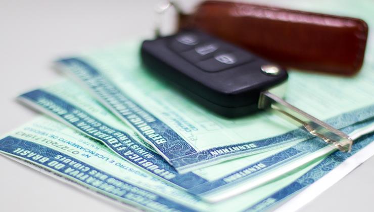 Detran.SP: licenciamento começa em abril com placas final 1