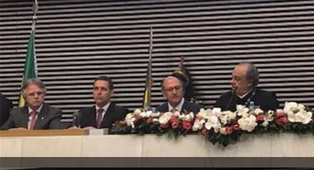 Secretário prestigia posse do novo presidente do Tribunal de Contas
