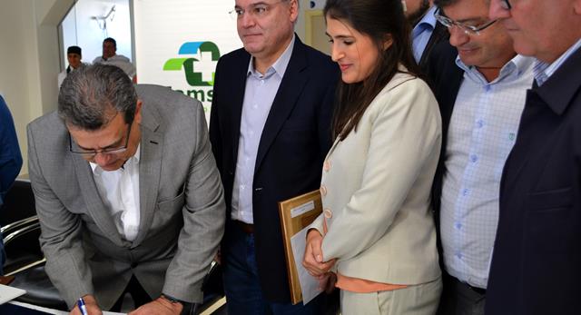 Iamspe e ABHU assinam novo convênio para atendimento em Marília
