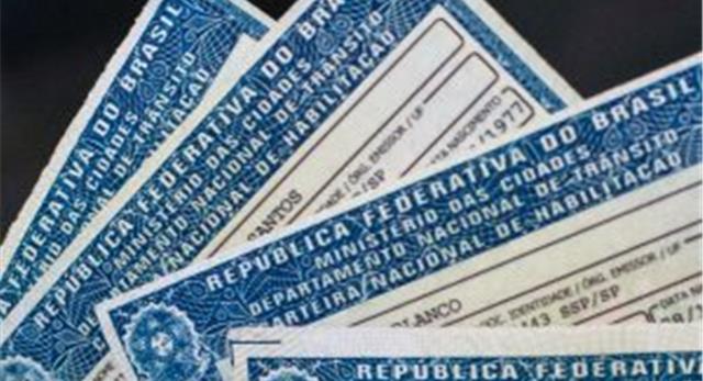 Motorista que somar 20 pontos vai ter CNH suspensa por pelo menos 6 meses