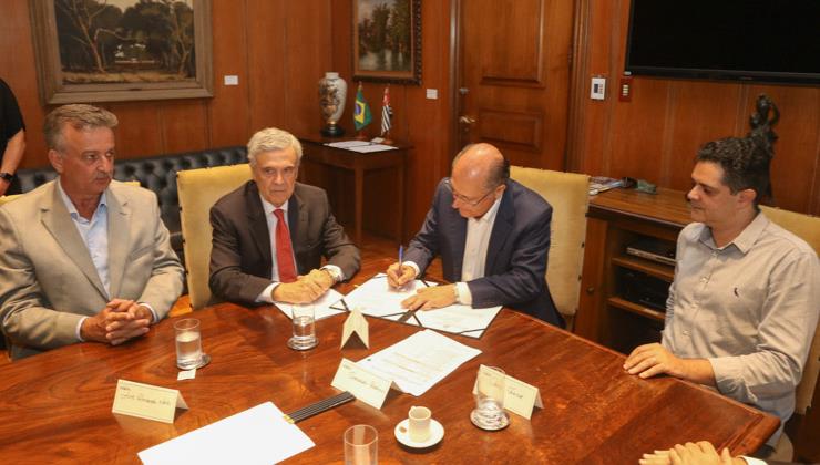Sabesp renova contrato com Taubaté com investimentos de R$ 265,7 milhões